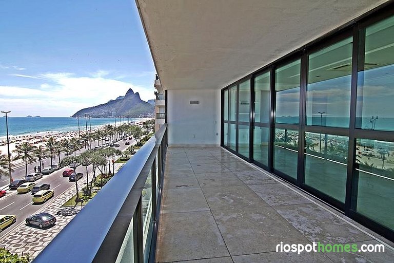 4 Bedrooms with scenic view