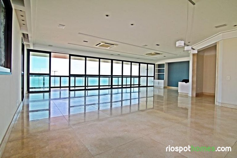 4 Bedrooms with scenic view