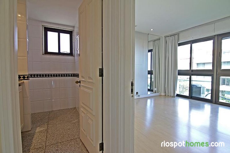4 Bedrooms with scenic view
