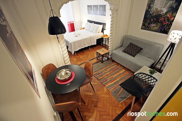Rio Spot Homes vintage C051