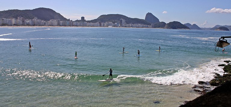 Apartamento 3 quartos, 2 minutos andando até a praia T011