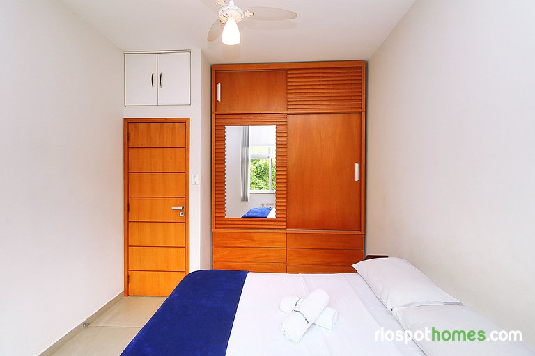 Apartamento 3 quartos, 2 minutos andando até a praia T011