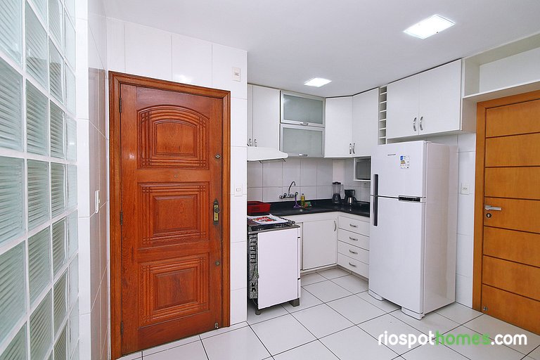 Apartamento de 3 Habitaciones a 2 Min de la Playa