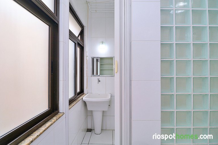 Apartamento de 3 Habitaciones a 2 Min de la Playa