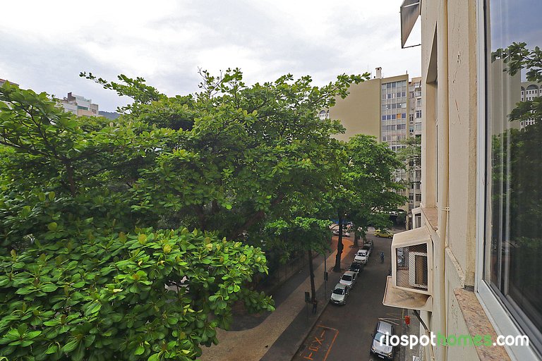 Apartamento 3 quartos, 2 minutos andando até a praia T011