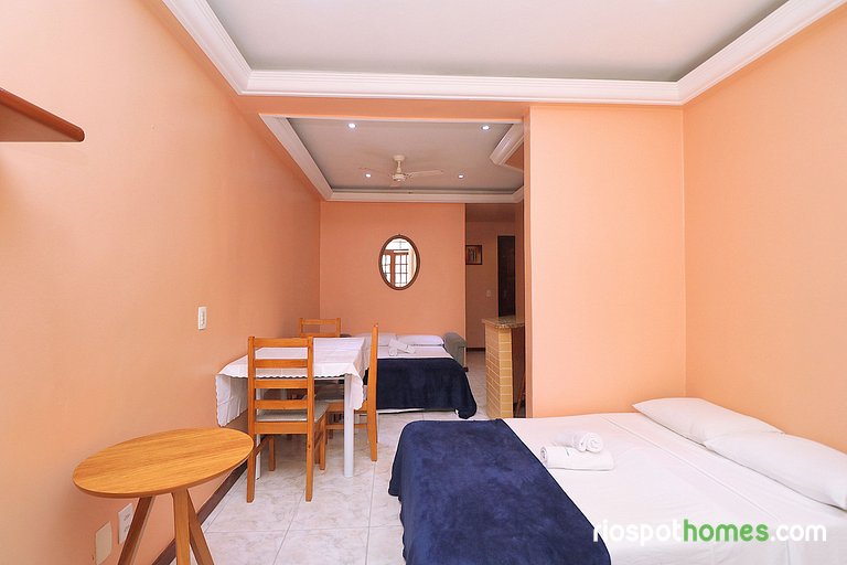 Apartment with side sea view in Copacabana