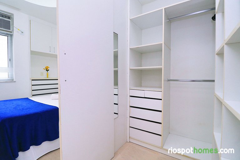 1BDR 150m from Copacabana Beach | U052