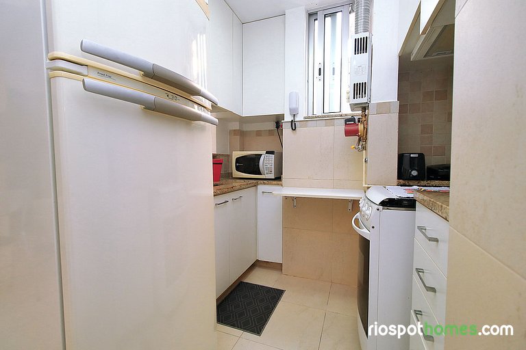 1BDR a 150m de la playa de Copacabana | U052