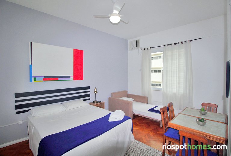 Studio in Ipanema Beach and Subway at the Door