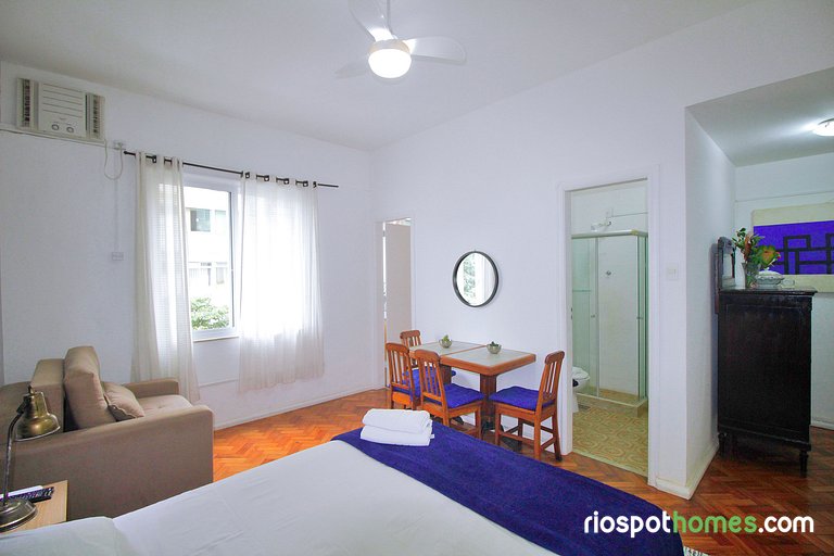 Studio in Ipanema Beach and Subway at the Door