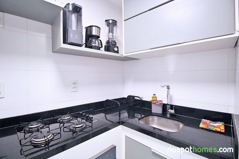 Modern studio on Copacabana Beach C062
