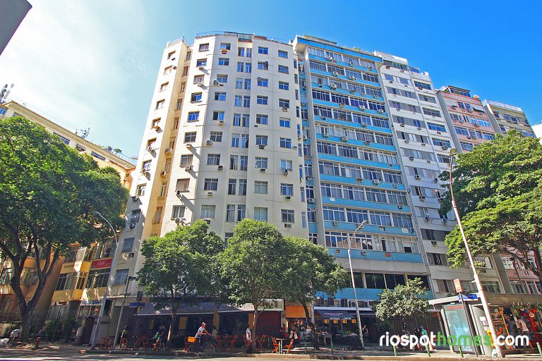 Studio moderno na Praia de Copacabana C062