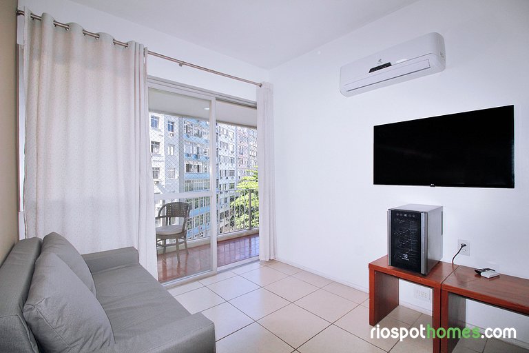 Conforto! Localização Imbatível em Copacabana U054