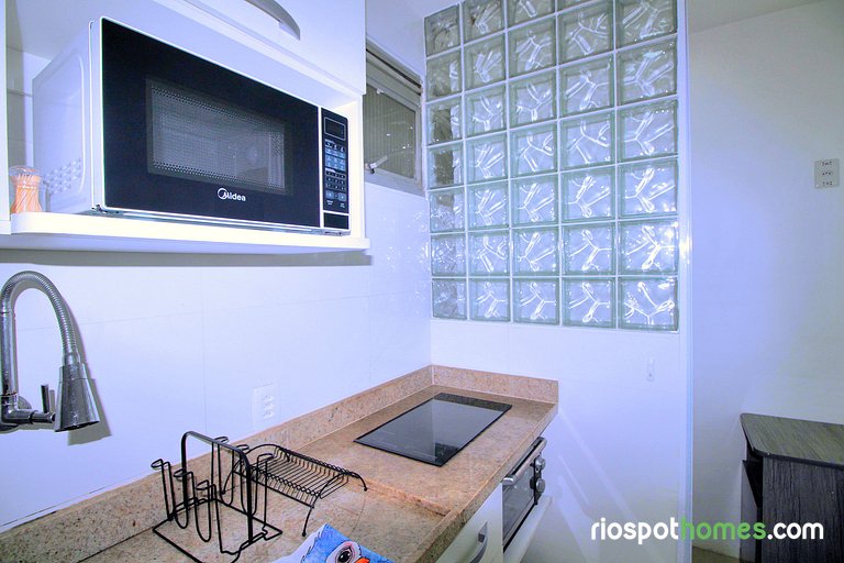Conforto! Localização Imbatível em Copacabana U054