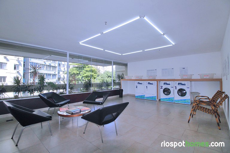 Conforto! Localização Imbatível em Copacabana U054
