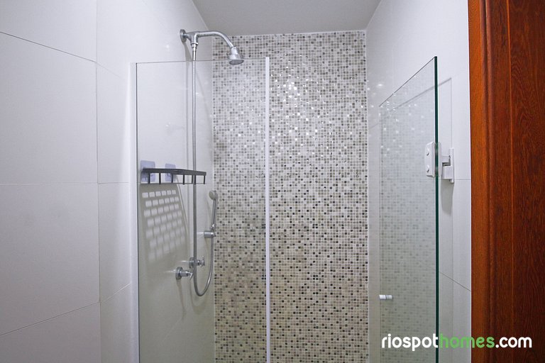 Conforto e Estilo em Ipanema | 2 Quartos D056