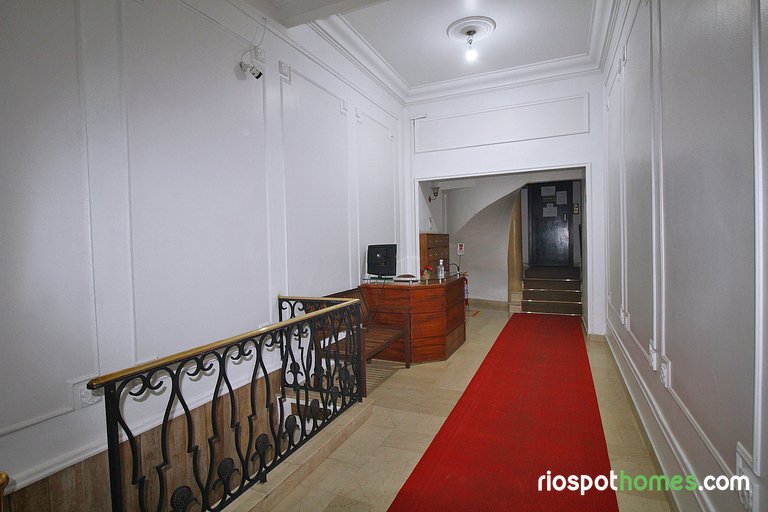 Conforto e Estilo em Ipanema | 2 Quartos D056
