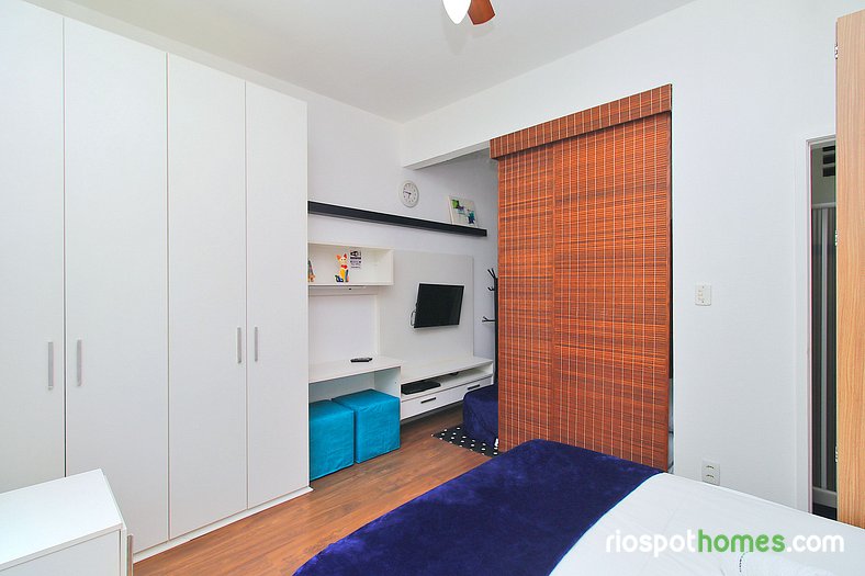Low budget apartment with air conditioning and free amenitie
